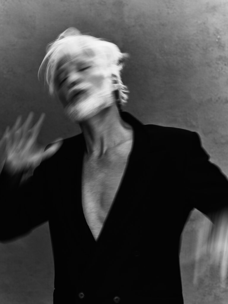 Frame 3 of 15 from Move in Silence, a photo essay by Stefan Gröpper