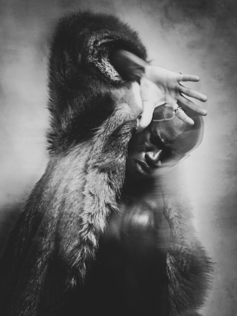 Frame 14 of 15 from Move in Silence, a photo essay by Stefan Gröpper