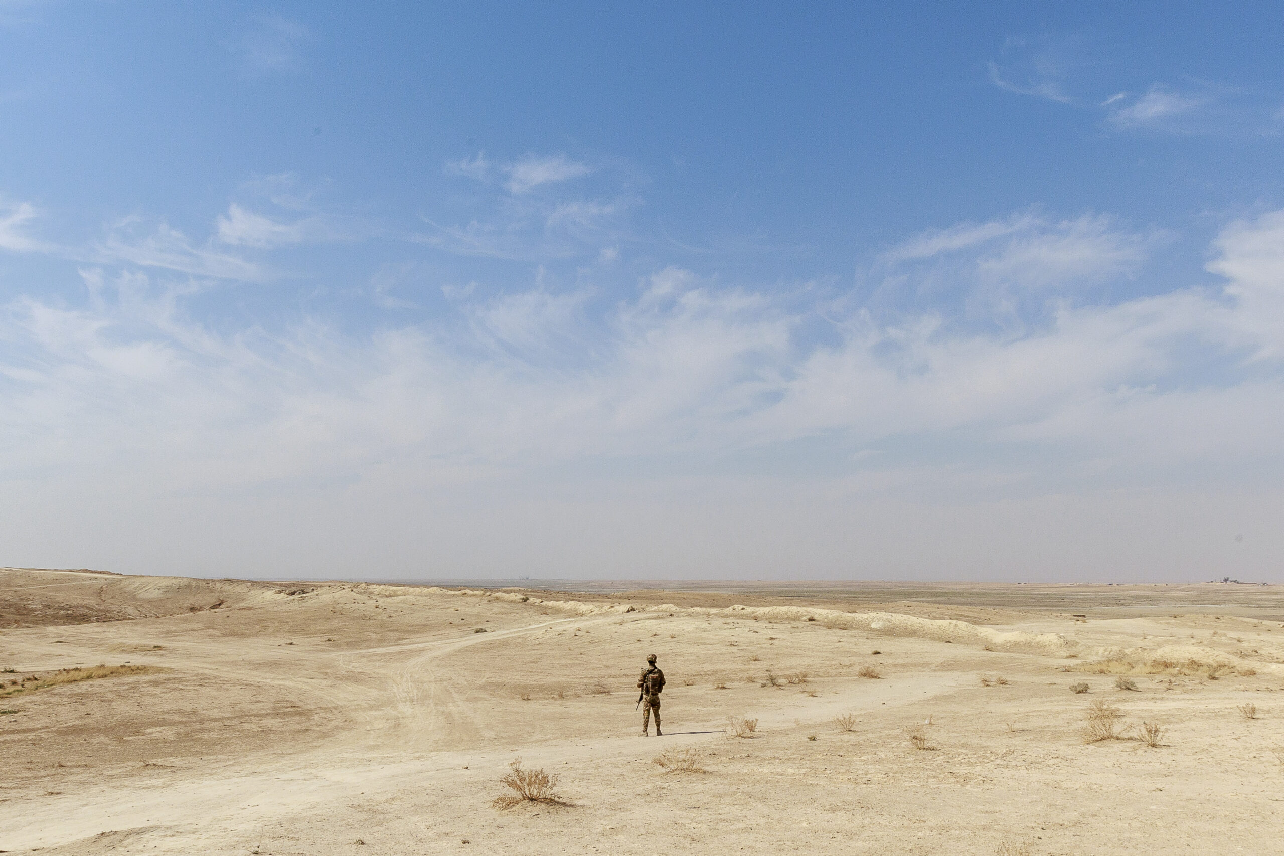 Frame 1 of 14 from The Unfinished War Against ISIS, a photo essay by Diego Baravelli