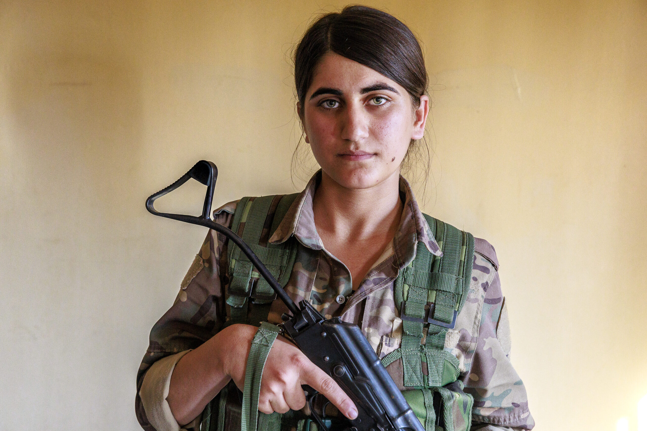 Frame 9 of 14 from The Unfinished War Against ISIS, a photo essay by Diego Baravelli