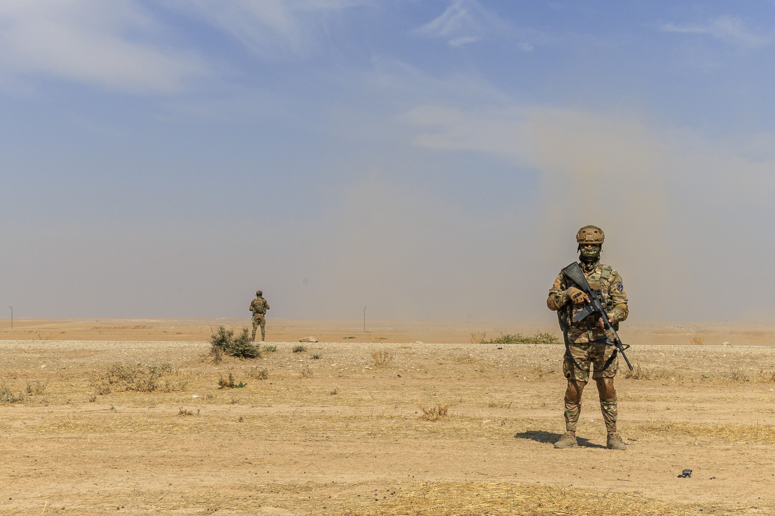 Frame 13 of 14 from The Unfinished War Against ISIS, a photo essay by Diego Baravelli