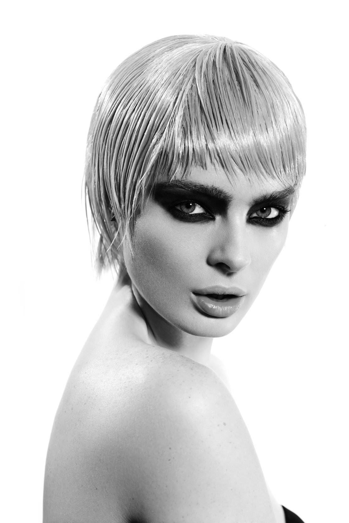 Woman, make up, black, blond. Portrait photograph by Alexander Leking LiJun Zhang, finalist in the Shoot The Frame Portrait photography award, May 2013