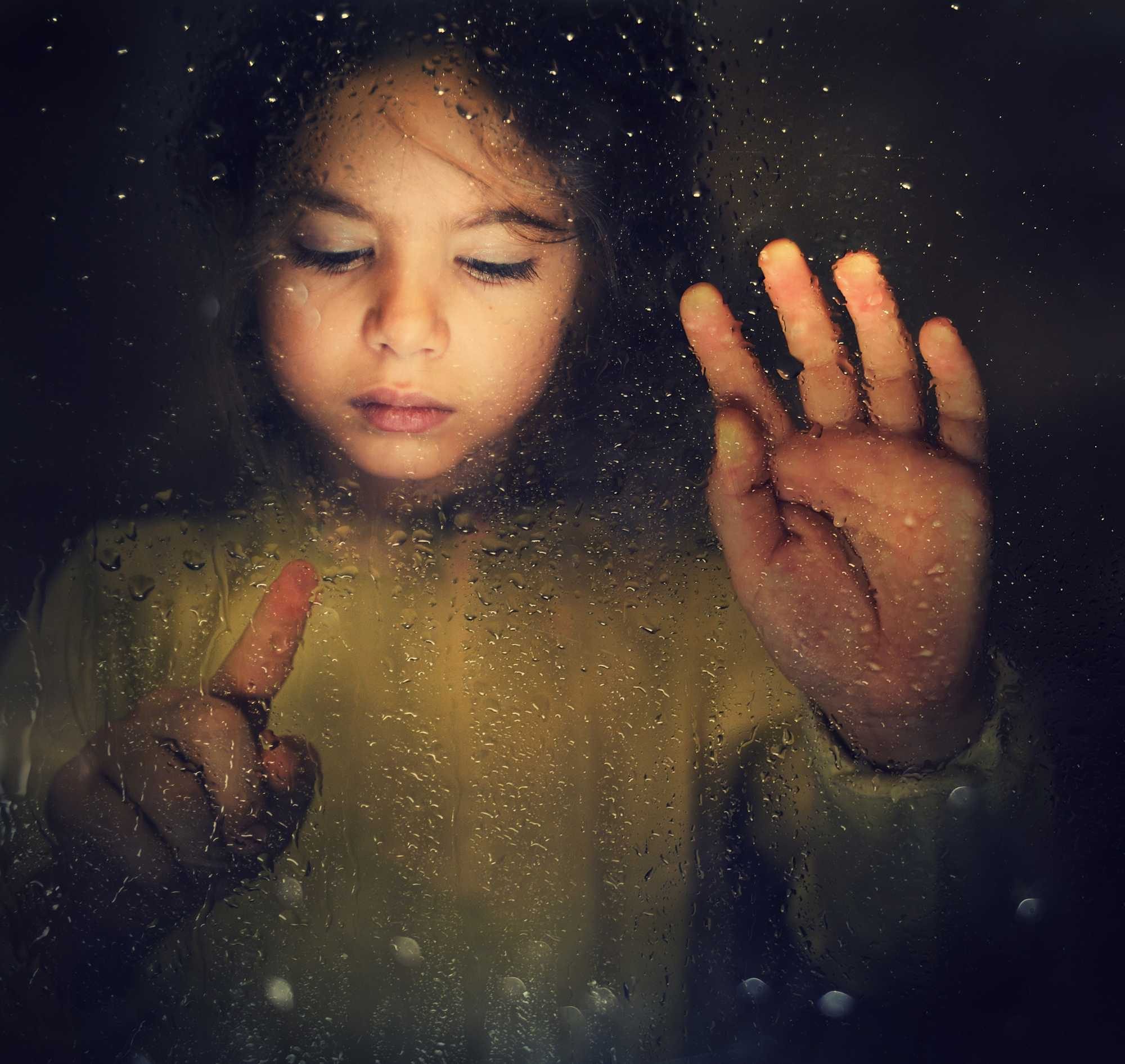 Girl, lights, droplets, water. Portrait photograph by Slavina Bahchevanova, winner of the Shoot The Frame Portrait photography award, February 2015