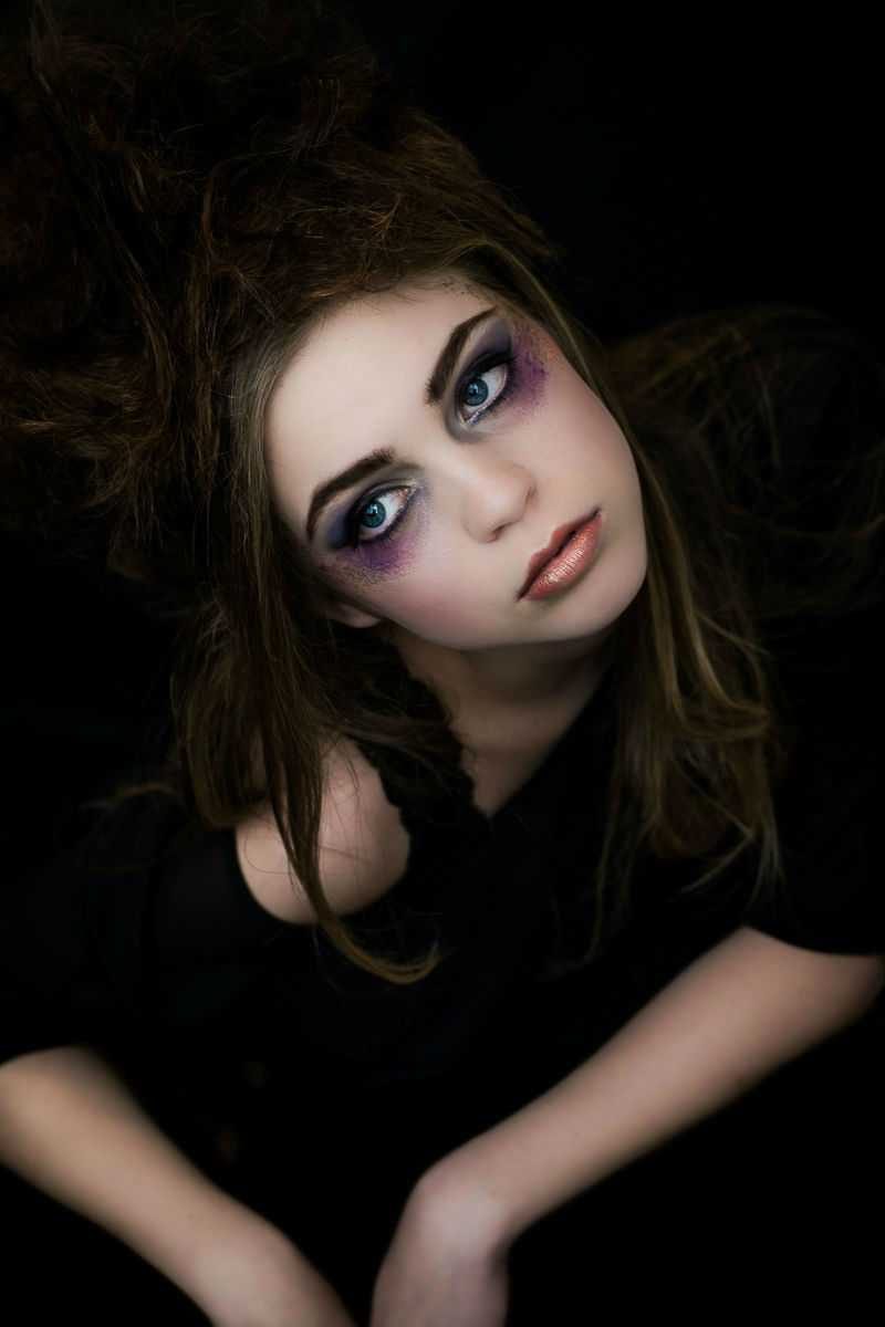 Woman, make up, eyes. Portrait photograph by Kim Red, finalist in the Shoot The Frame Portrait photography award, June 2015