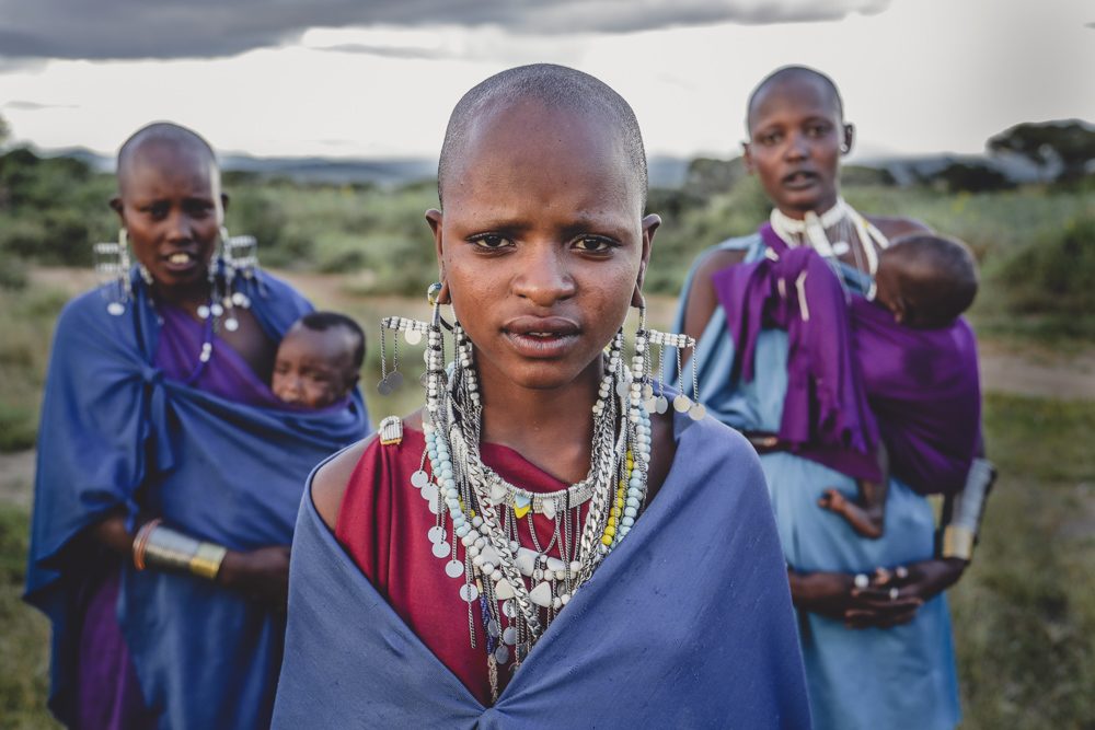 Women, earings, necklace, bracelets. Portrait photograph by Lior Sperandeo, finalist in the Shoot The Frame Portrait photography award, July 2018