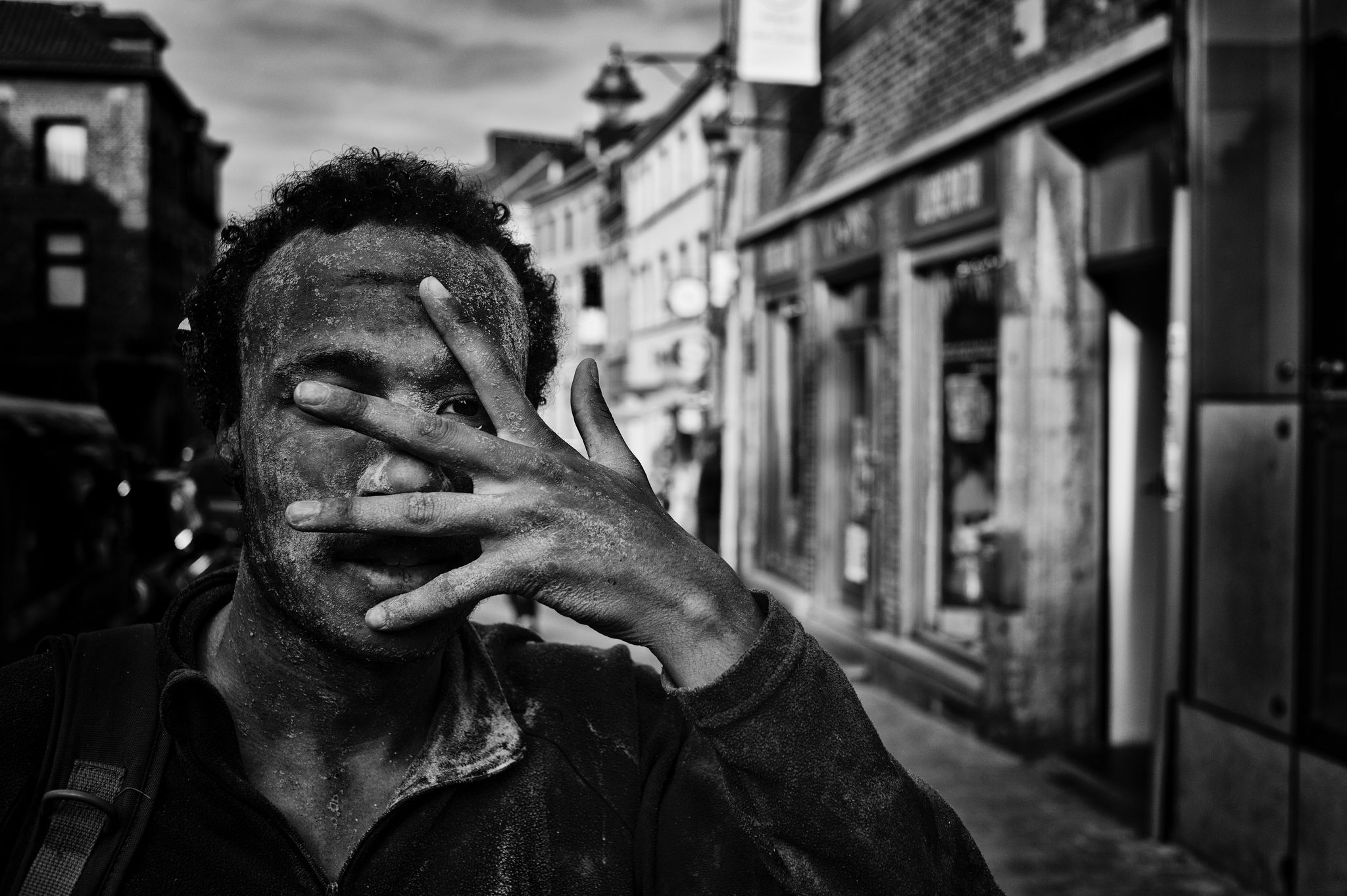 Baptême, Mons, Belgique. Portrait photograph by Juan Francisco Hernández, finalist in the Shoot The Frame Portrait photography award, April 2020