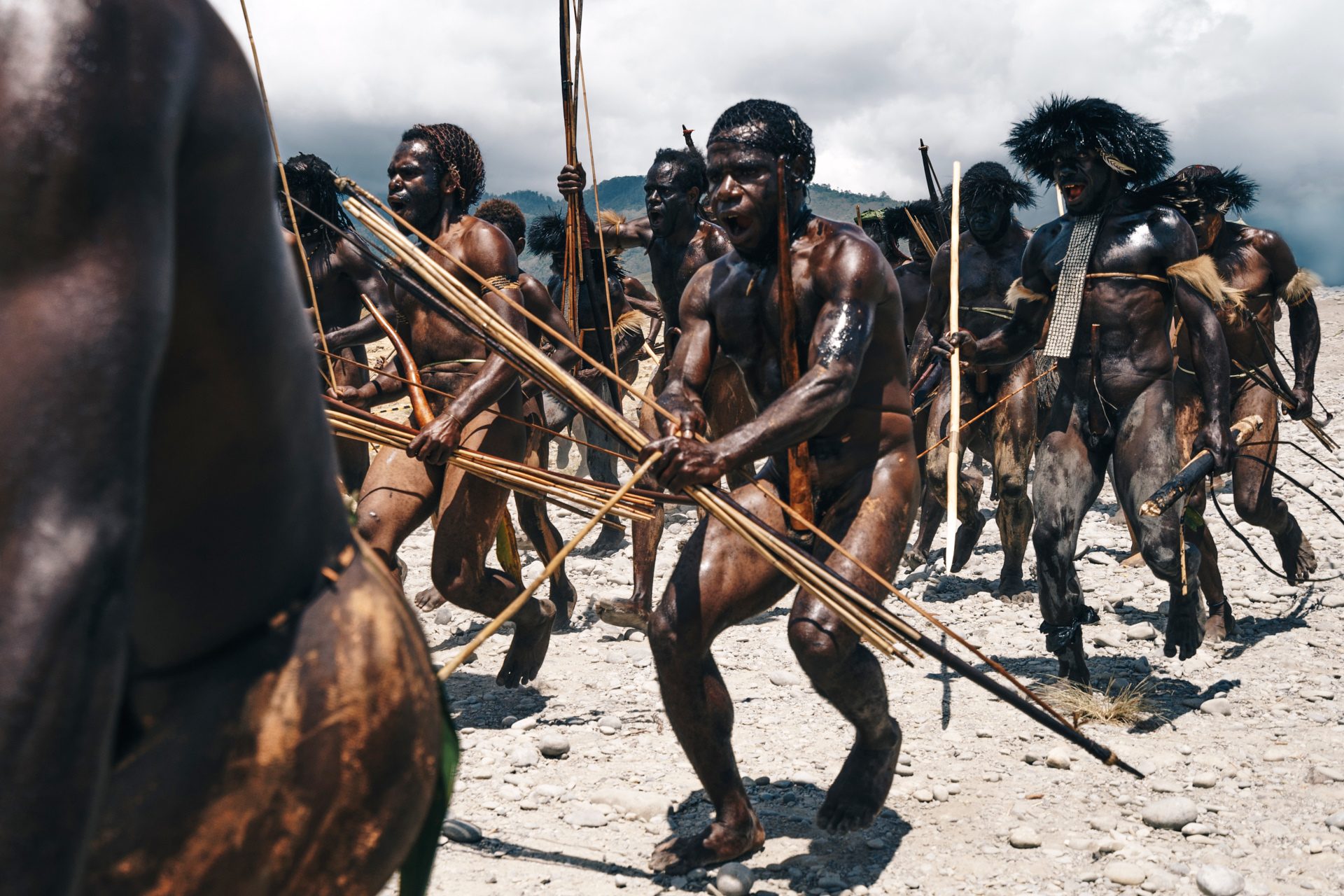 Baliem Festival, Wamena, Jayawijaya, Papua, Indonesien. Portrait photograph by Markus Korenjak, finalist in the Shoot The Frame Portrait photography award, April 2020