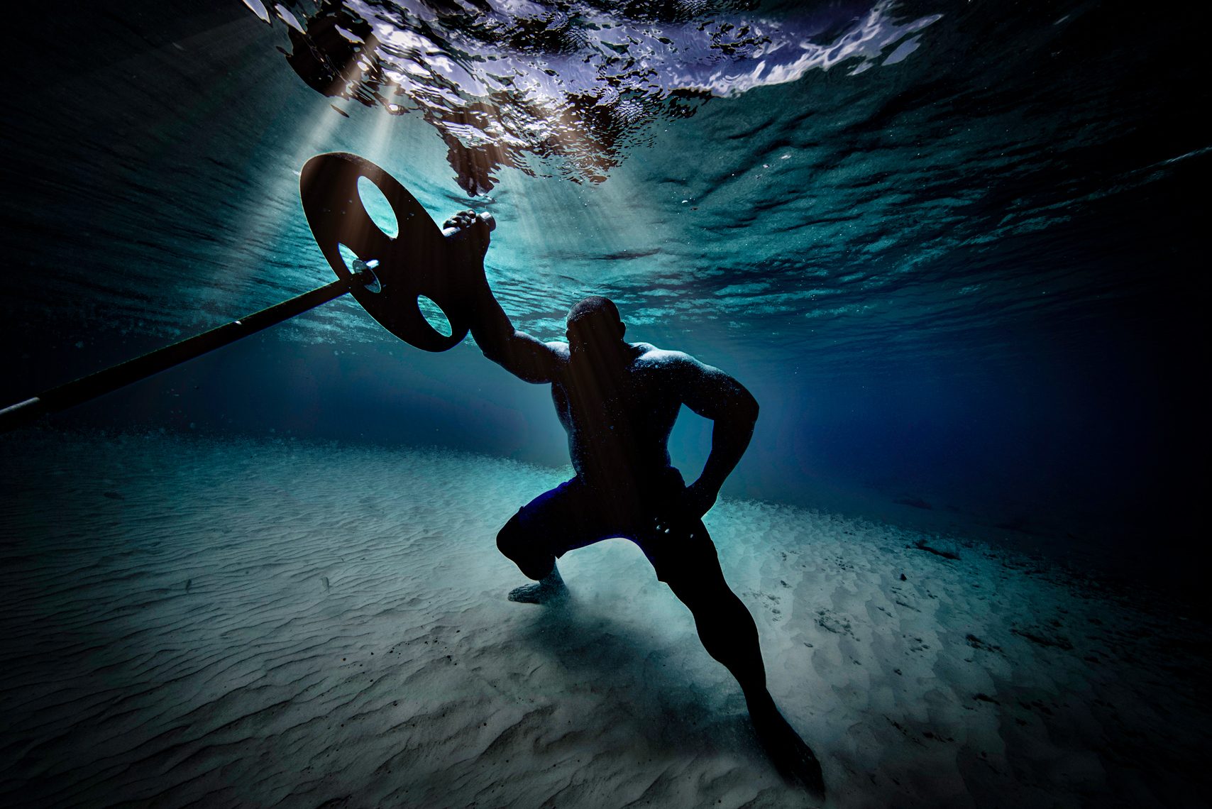 Everything is possible: the underwater workout. Portrait photograph by Lorenzo Mittiga, winner of the Shoot The Frame Portrait photography award, June 2020