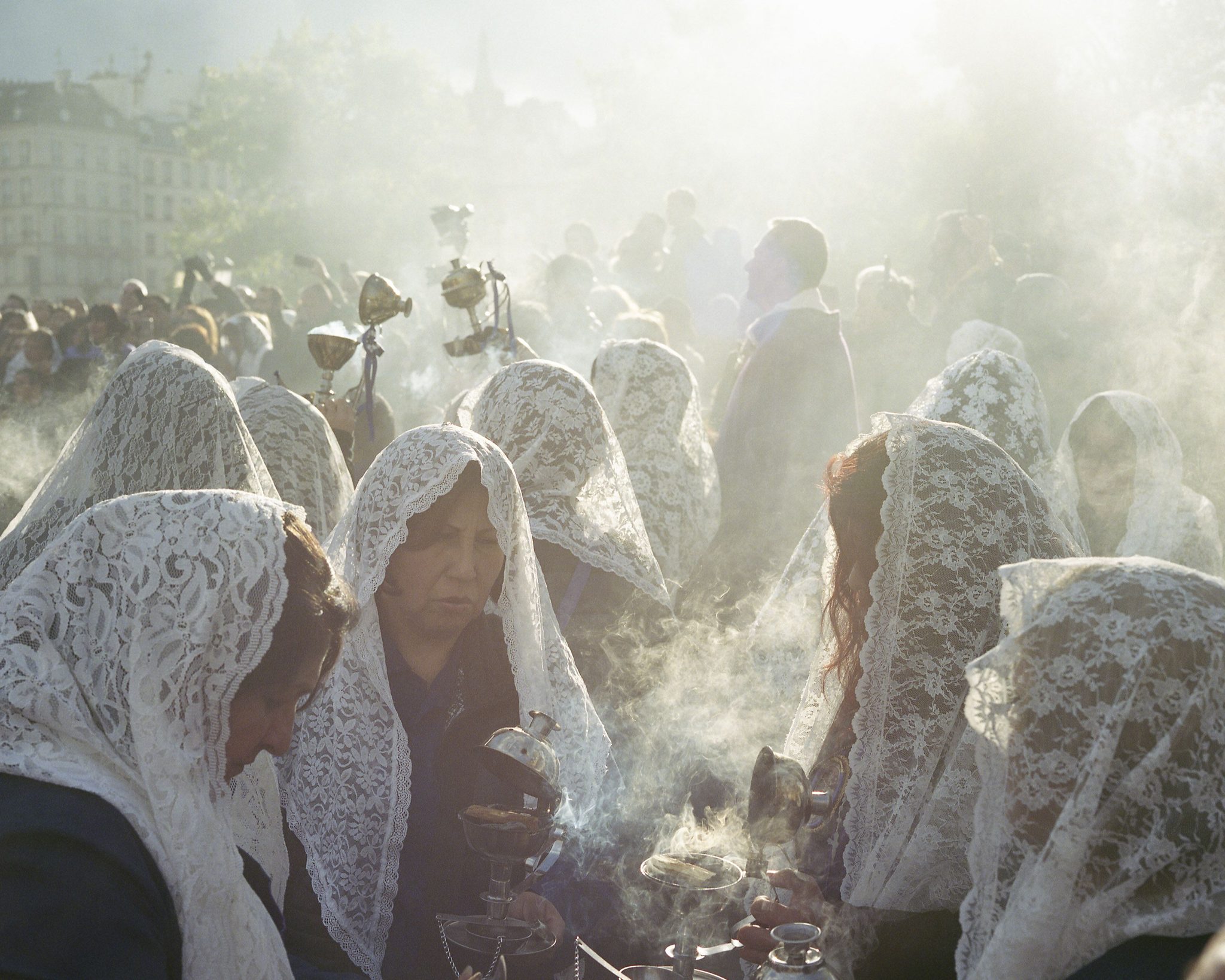 Notre-dame, street, Paris, France. Portrait photograph by Daniel Loveday, finalist in the Shoot The Frame Portrait photography award, August 2020
