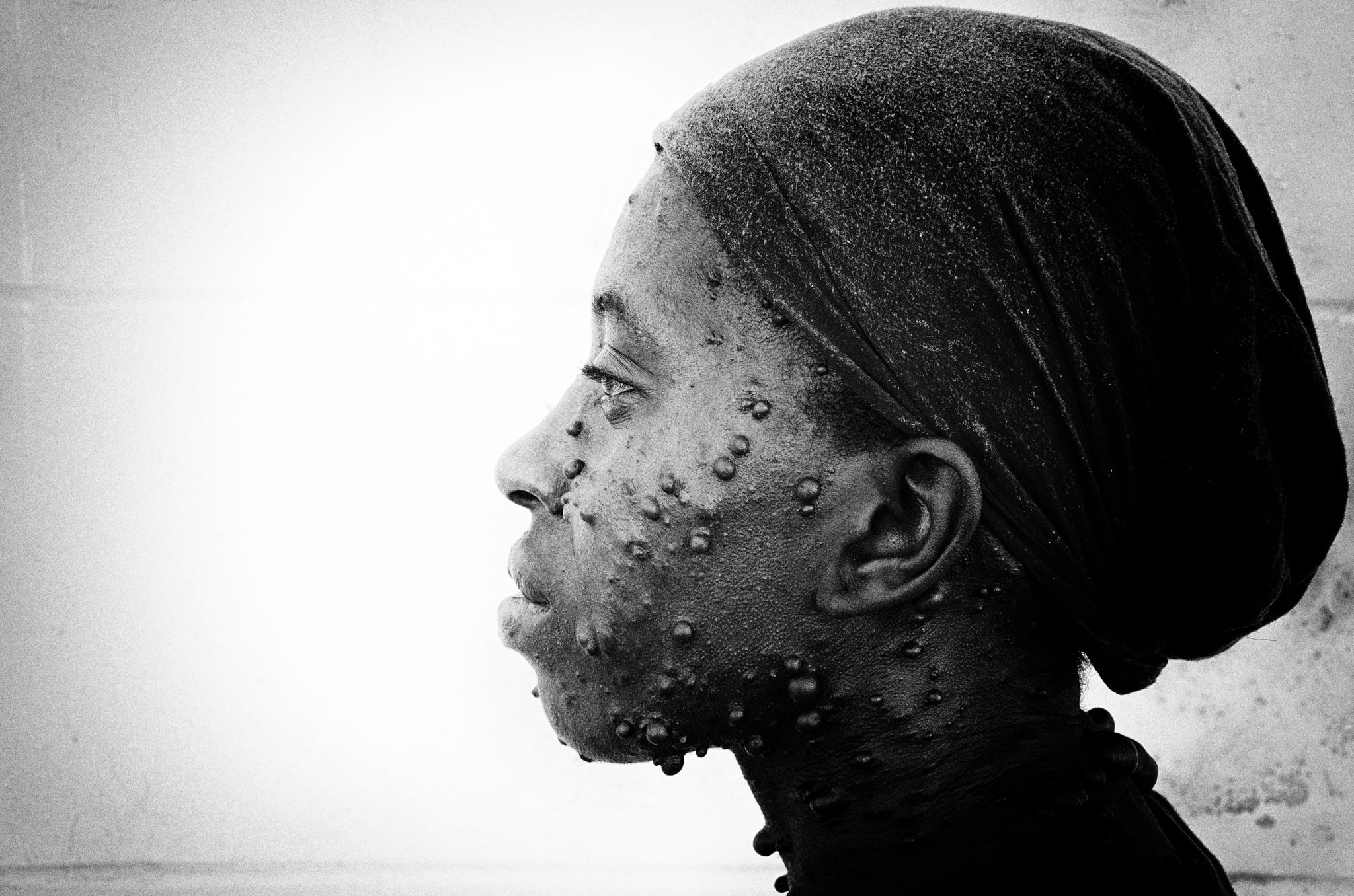 Leticia 2, Santiago de Cuba. Portrait photograph by Carl Moore, finalist in the Shoot The Frame Portrait photography award, January 2021