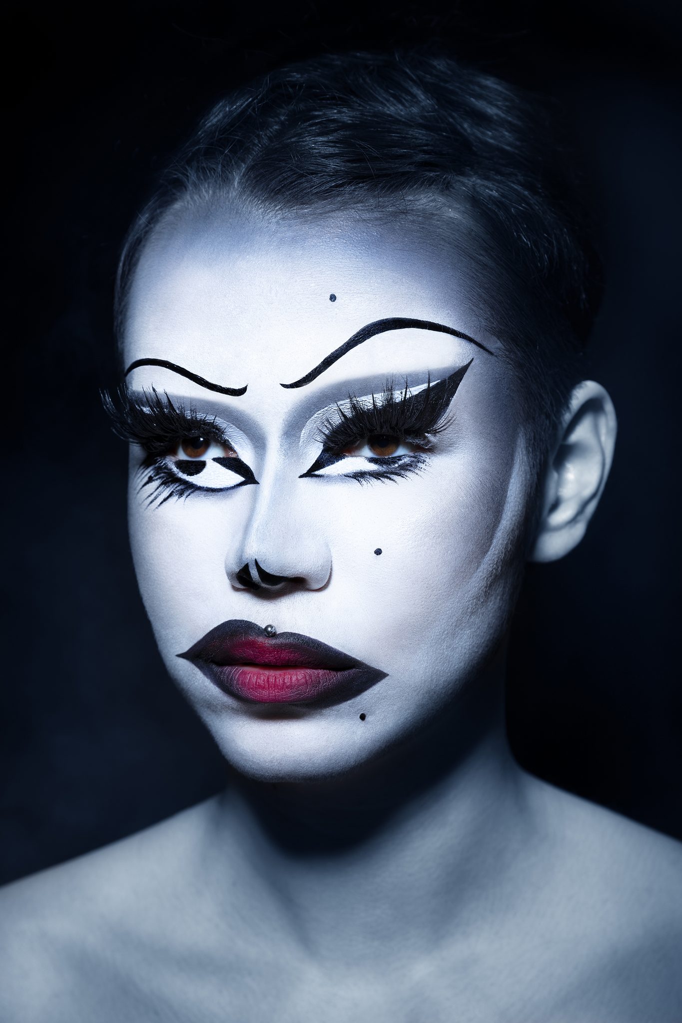 *please smile you're queer*, 2022, Rotterdam, Netherlands. Portrait photograph by Rik Versteeg, finalist in the Shoot The Frame Portrait photography award, November 2022