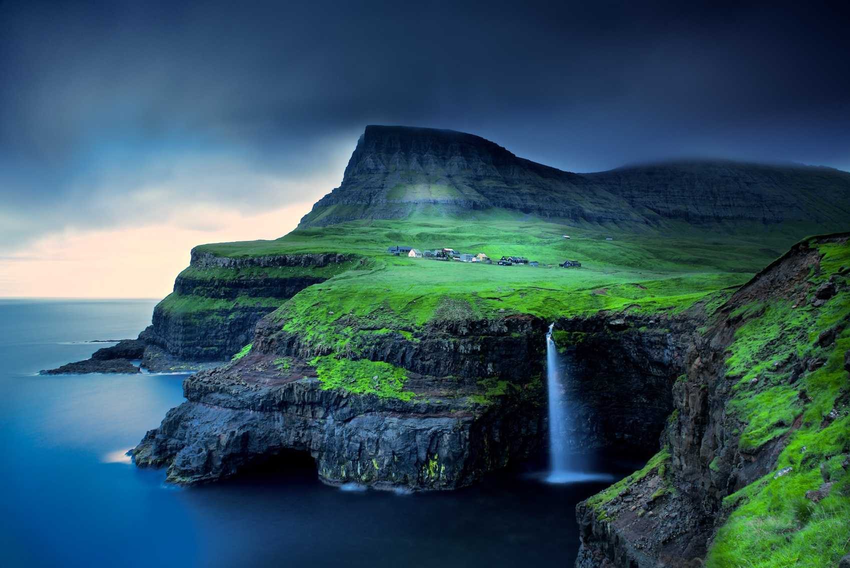 Hills, falls, water, shore. Landscape photograph by Trevor Cole, finalist in the Shoot The Frame Landscape photography award, January 2015