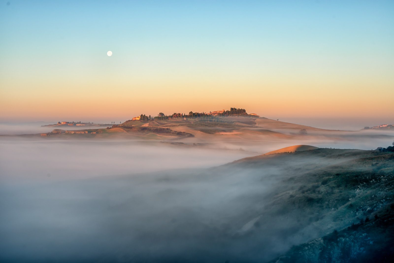 View, mountain, clouds, houses. Landscape photograph by Maurizio Martini, finalist in the Shoot The Frame Landscape photography award, June 2016