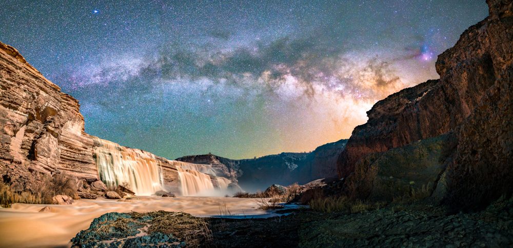 Mountains, view, scene. Landscape photograph by Abe Snider, winner of the Shoot The Frame Landscape photography award, May 2017