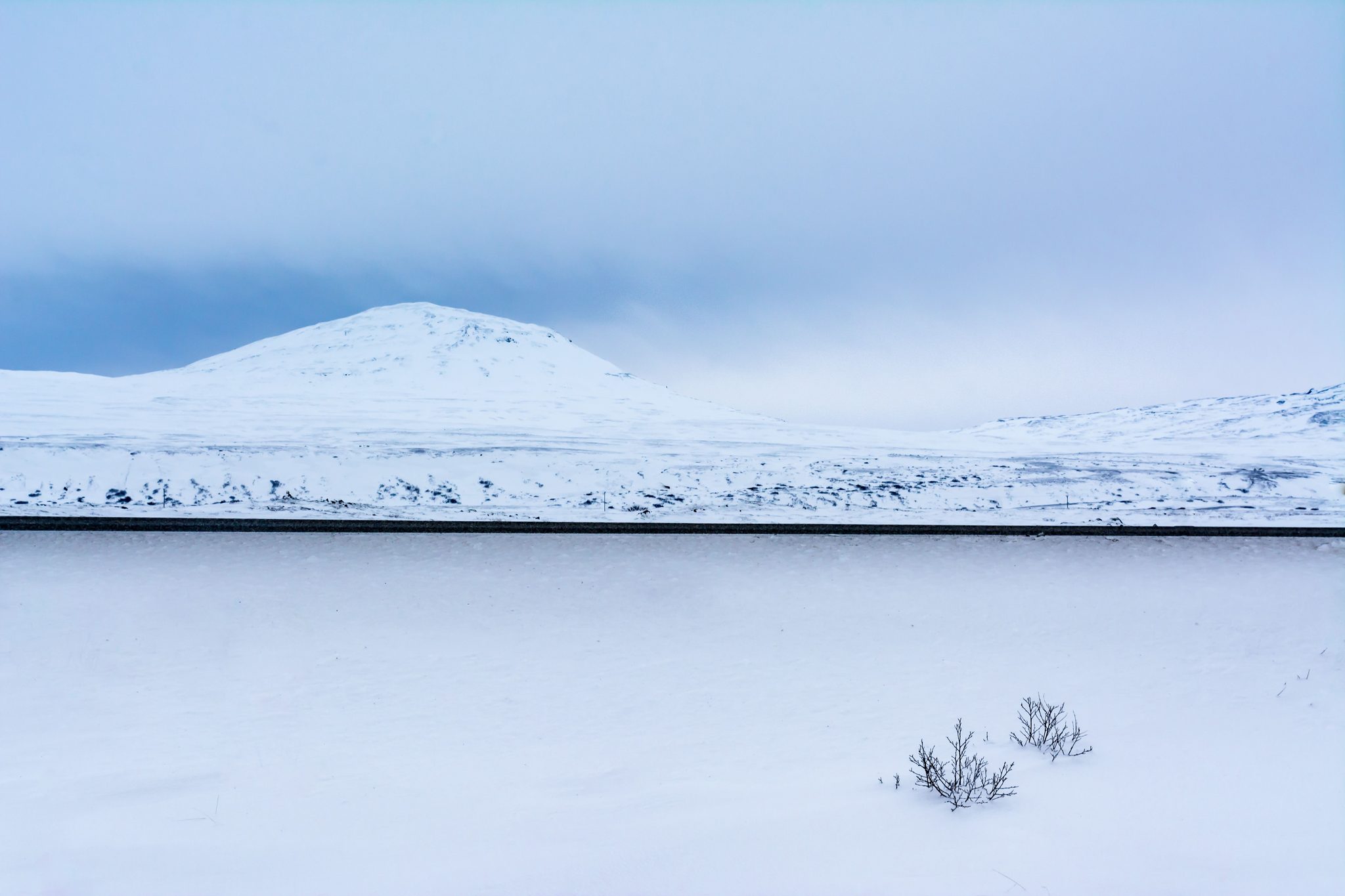 The ridge, Thingvellir, Iceland. Landscape photograph by Julien Beyrath, winner of the Shoot The Frame Landscape photography award, February 2020