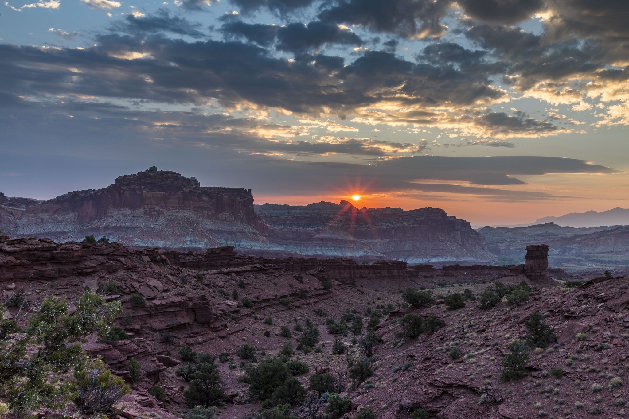 Sunrise over Capitol Reef. Landscape photograph by Shane Morrison, finalist in the Shoot The Frame Landscape photography award, September 2020