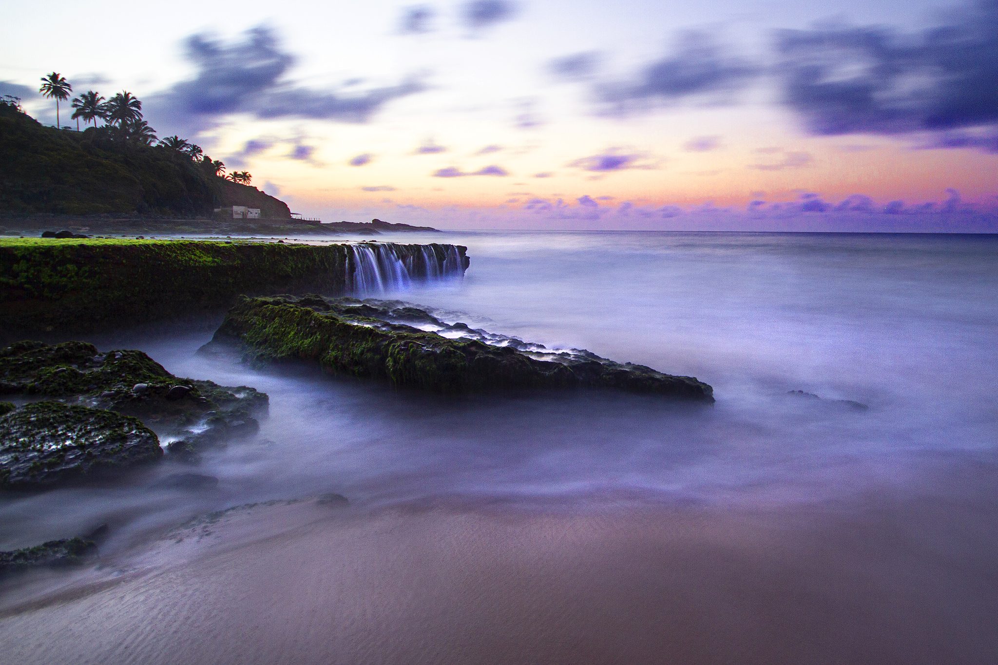 Sunrise at Buracão beach, Salvador, Bahia, Brazil. Landscape photograph by Luciano Freaza, finalist in the Shoot The Frame Landscape photography award, October 2021