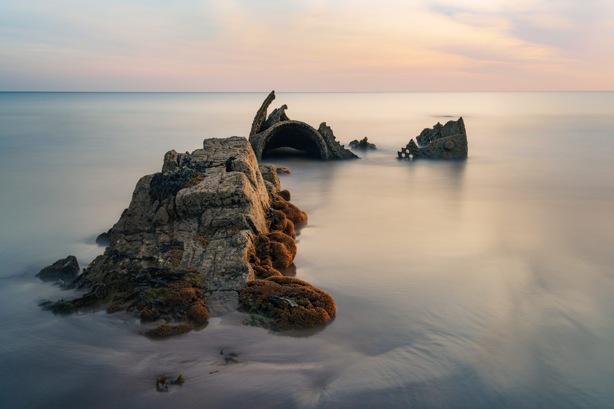Split, Bude EX23, UK. Landscape photograph by Tim Burgess, finalist in the Shoot The Frame Landscape photography award, June 2023