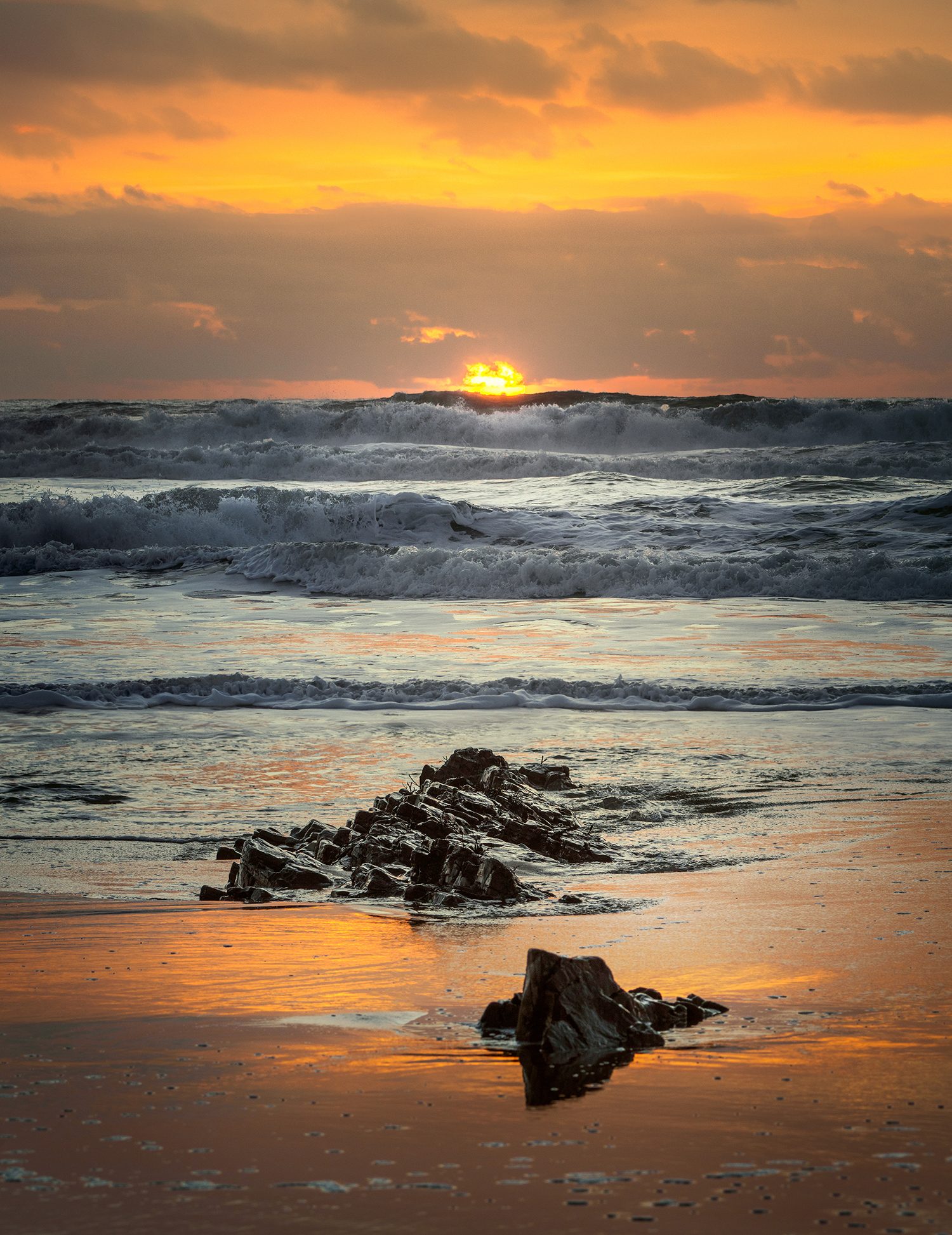 Cornish Light, Bude EX23, UK. Landscape photograph by Tim Burgess, finalist in the Shoot The Frame Landscape photography award, February 2024